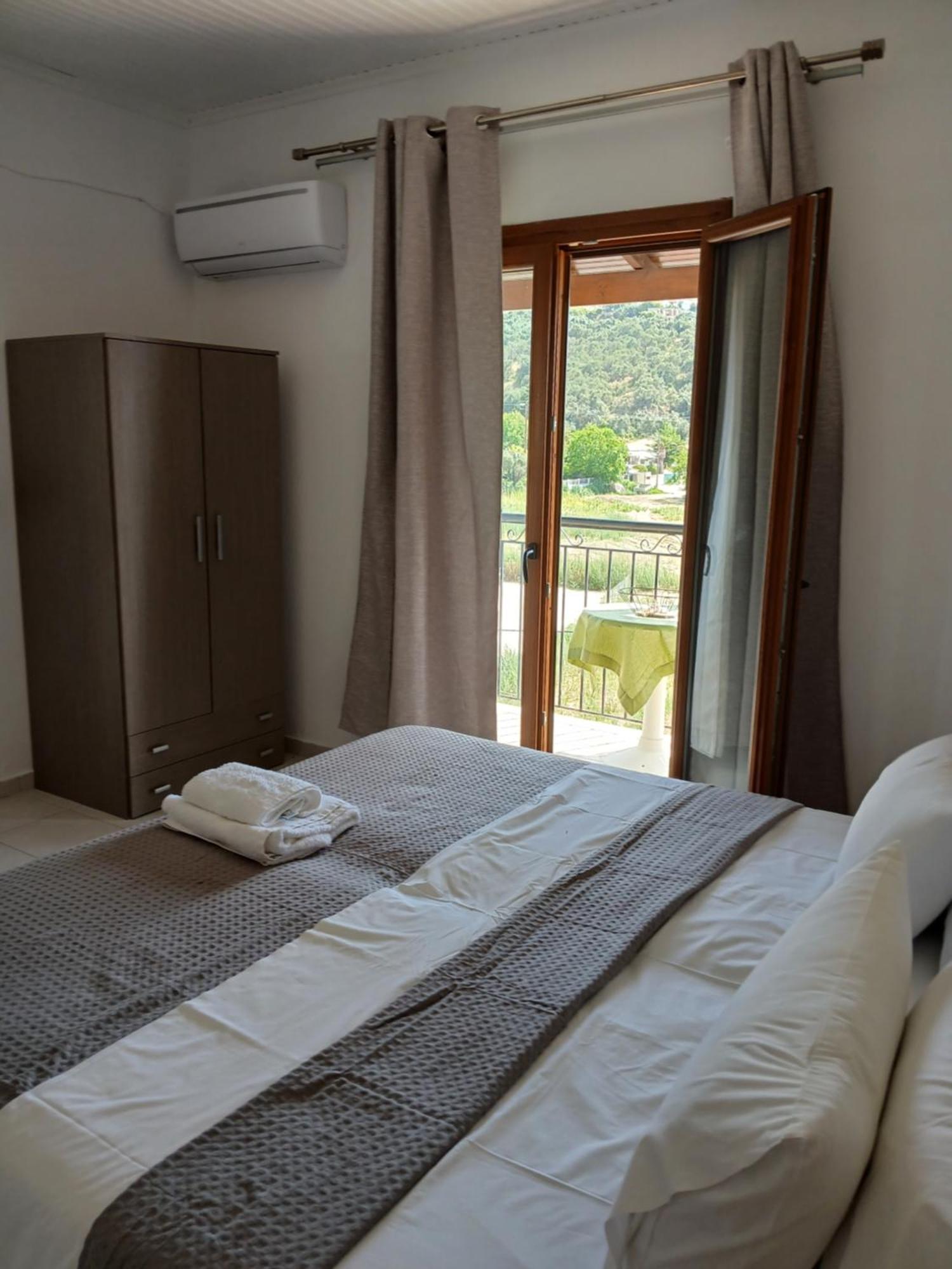 Adam'S House Apartment Achladies  Ngoại thất bức ảnh
